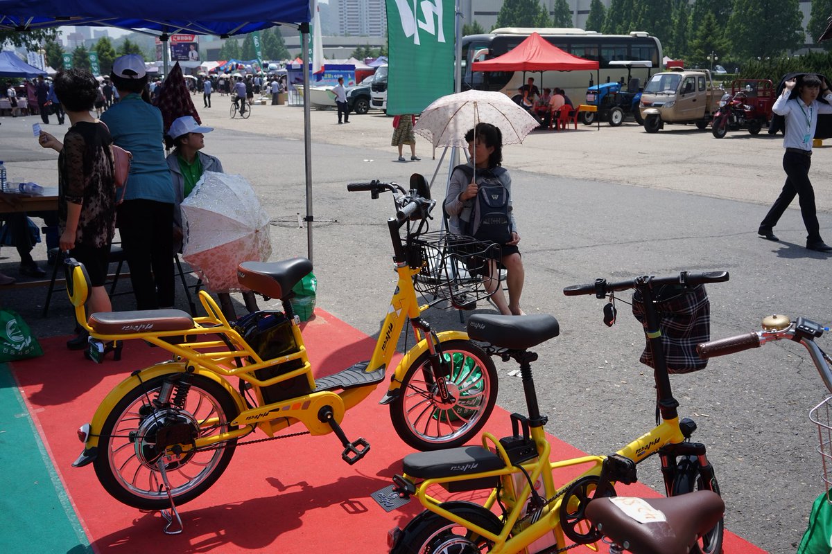 Những chiếc xe đạp điện trên phố ở Bình Nhưỡng (ảnh Internet)
